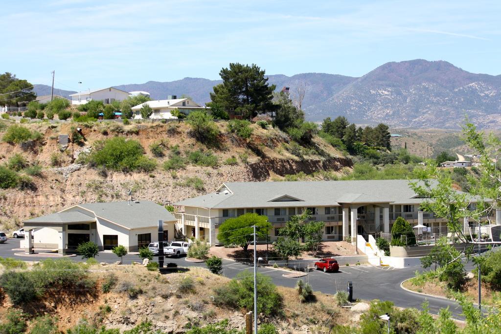 Days Inn By Wyndham Globe Dış mekan fotoğraf