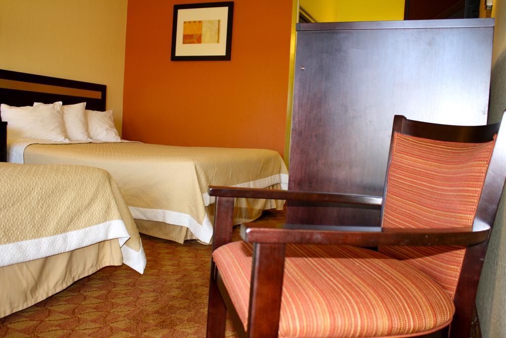 Days Inn By Wyndham Globe Dış mekan fotoğraf