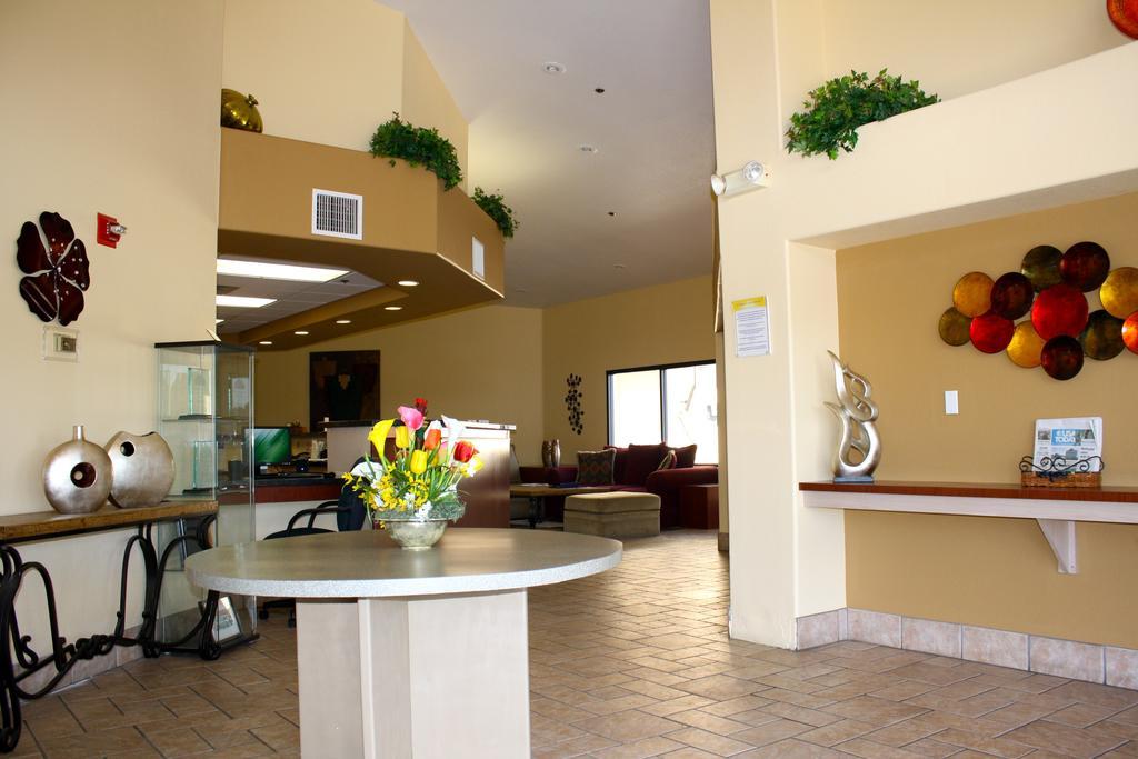 Days Inn By Wyndham Globe Dış mekan fotoğraf