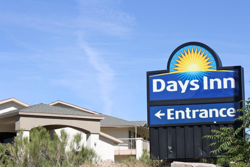 Days Inn By Wyndham Globe Dış mekan fotoğraf